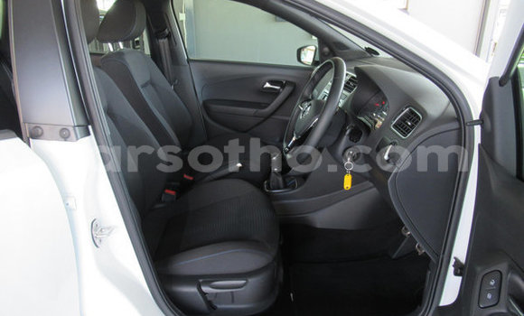 اشتري مستعمل Volkswagen Polo White سيارة في Maputsoa في Leribe اشتري مستعمل Volkswagen Polo White سيارة في Maputsoa في Leribe