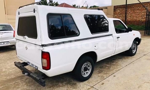 Acheter Occasion Voiture Nissan Hardbody Blanc à Mafeteng, Mafeteng Acheter Occasion Voiture Nissan Hardbody Blanc à Mafeteng, Mafeteng