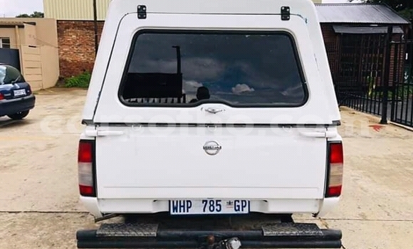 Acheter Occasion Voiture Nissan Hardbody Blanc à Mafeteng, Mafeteng Acheter Occasion Voiture Nissan Hardbody Blanc à Mafeteng, Mafeteng