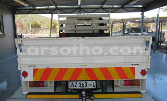 اشتري مستعمل Hino Ranger White شاحنة في Butha–Buthe في Thaba-Tseka اشتري مستعمل Hino Ranger White شاحنة في Butha–Buthe في Thaba-Tseka
