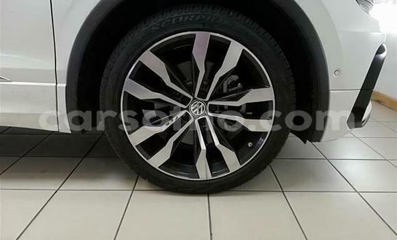 اشتري مستعمل Volkswagen Tiguan White سيارة في Mafeteng في Mafeteng اشتري مستعمل Volkswagen Tiguan White سيارة في Mafeteng في Mafeteng
