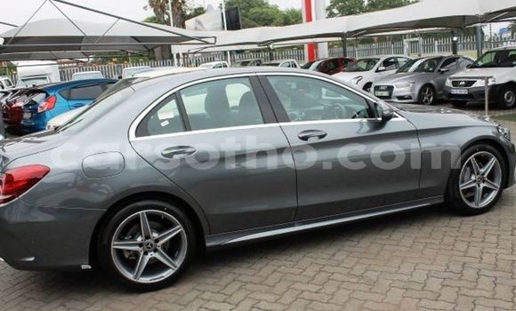 Acheter Occasion Voiture Mercedes-Benz C–Class Gris à Mafeteng, Mafeteng Acheter Occasion Voiture Mercedes-Benz C–Class Gris à Mafeteng, Mafeteng