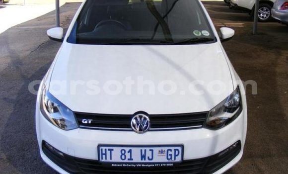 Sayi Na hannu Volkswagen Polo White Mota in Mafeteng a Mafeteng Sayi Na hannu Volkswagen Polo White Mota in Mafeteng a Mafeteng