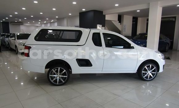 Acheter Occasion Voiture Chevrolet Corsa Blanc à Maseru, Maseru Acheter Occasion Voiture Chevrolet Corsa Blanc à Maseru, Maseru