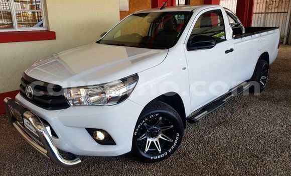 Acheter Occasion Voiture Toyota Hilux Blanc à Butha–Buthe, Thaba-Tseka Acheter Occasion Voiture Toyota Hilux Blanc à Butha–Buthe, Thaba-Tseka