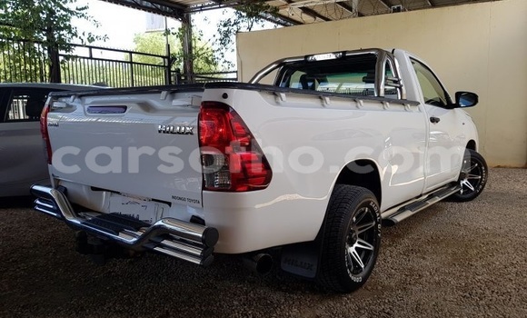 Acheter Occasion Voiture Toyota Hilux Blanc à Butha–Buthe, Thaba-Tseka Acheter Occasion Voiture Toyota Hilux Blanc à Butha–Buthe, Thaba-Tseka