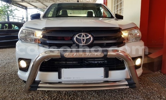 Acheter Occasion Voiture Toyota Hilux Blanc à Maputsoa, Leribe Acheter Occasion Voiture Toyota Hilux Blanc à Maputsoa, Leribe