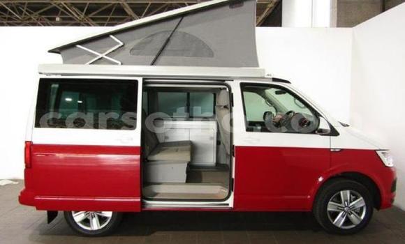 Acheter Occasion Voiture Volkswagen California Rouge à Maseru, Maseru Acheter Occasion Voiture Volkswagen California Rouge à Maseru, Maseru