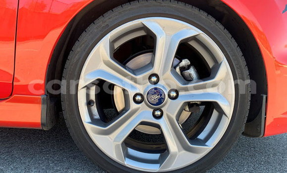 Sayi Na hannu Ford Fiesta ST Red Mota in Hlotse a Leribe Sayi Na hannu Ford Fiesta ST Red Mota in Hlotse a Leribe