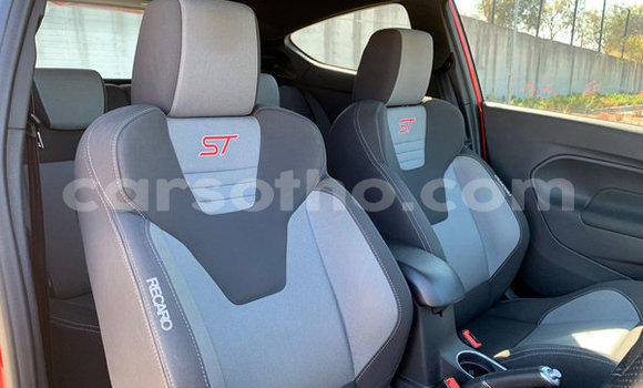 Sayi Na hannu Ford Fiesta ST Red Mota in Hlotse a Leribe Sayi Na hannu Ford Fiesta ST Red Mota in Hlotse a Leribe