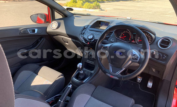 Sayi Na hannu Ford Fiesta ST Red Mota in Hlotse a Leribe Sayi Na hannu Ford Fiesta ST Red Mota in Hlotse a Leribe