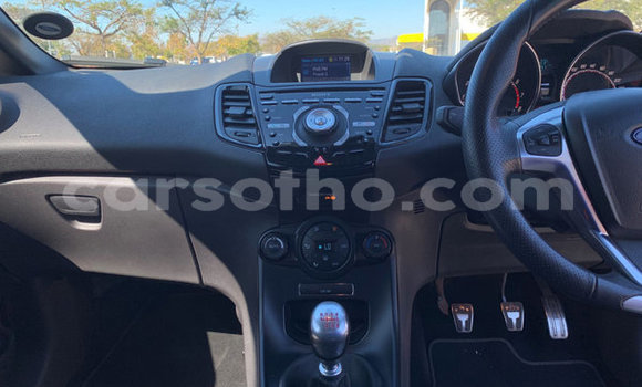 Sayi Na hannu Ford Fiesta ST Red Mota in Hlotse a Leribe Sayi Na hannu Ford Fiesta ST Red Mota in Hlotse a Leribe