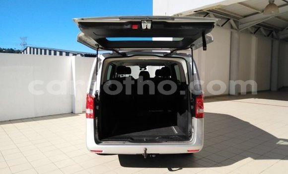 Acheter Occasion Voiture Mercedes-Benz Vito Gris à Maputsoa, Leribe Acheter Occasion Voiture Mercedes-Benz Vito Gris à Maputsoa, Leribe