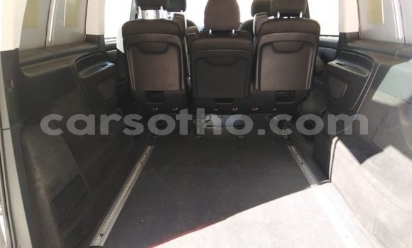 Acheter Occasion Voiture Mercedes-Benz Vito Gris à Maputsoa, Leribe Acheter Occasion Voiture Mercedes-Benz Vito Gris à Maputsoa, Leribe