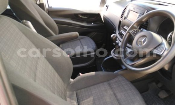 Acheter Occasion Voiture Mercedes-Benz Vito Gris à Maputsoa, Leribe Acheter Occasion Voiture Mercedes-Benz Vito Gris à Maputsoa, Leribe