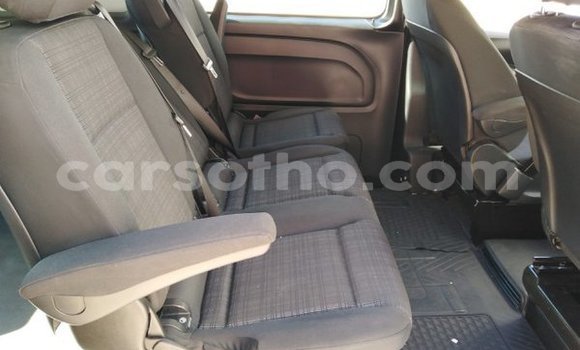 Acheter Occasion Voiture Mercedes-Benz Vito Gris à Maputsoa, Leribe Acheter Occasion Voiture Mercedes-Benz Vito Gris à Maputsoa, Leribe