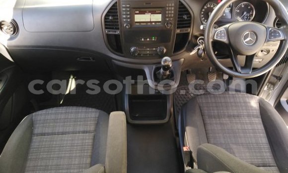 Acheter Occasion Voiture Mercedes-Benz Vito Gris à Maputsoa, Leribe Acheter Occasion Voiture Mercedes-Benz Vito Gris à Maputsoa, Leribe