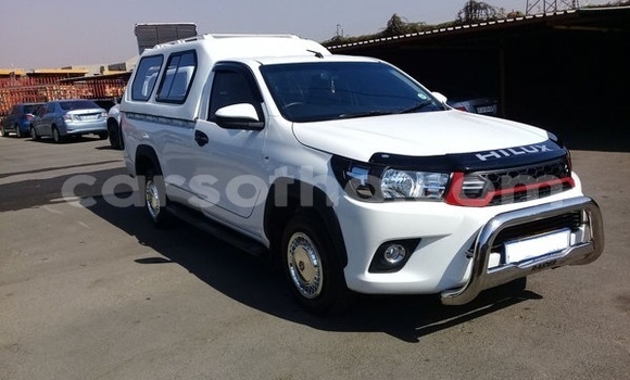 Acheter Occasion Voiture Toyota Hilux Blanc à Butha–Buthe, Thaba-Tseka Acheter Occasion Voiture Toyota Hilux Blanc à Butha–Buthe, Thaba-Tseka