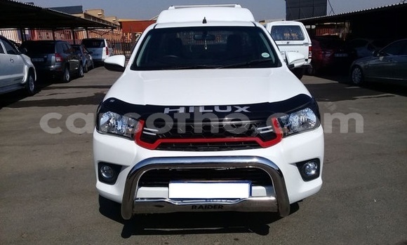 Acheter Occasion Voiture Toyota Hilux Blanc à Butha–Buthe, Thaba-Tseka Acheter Occasion Voiture Toyota Hilux Blanc à Butha–Buthe, Thaba-Tseka