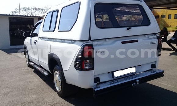 Acheter Occasion Voiture Toyota Hilux Blanc à Butha–Buthe, Thaba-Tseka Acheter Occasion Voiture Toyota Hilux Blanc à Butha–Buthe, Thaba-Tseka
