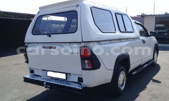 Acheter Occasion Voiture Toyota Hilux Blanc à Butha–Buthe, Thaba-Tseka Acheter Occasion Voiture Toyota Hilux Blanc à Butha–Buthe, Thaba-Tseka
