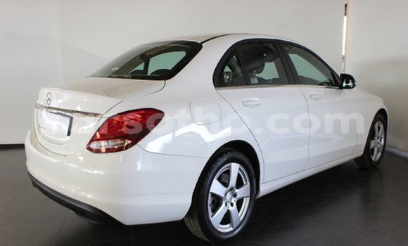 اشتري مستعمل Mercedes-Benz CLK-klasse AMG White سيارة في Hlotse في Leribe اشتري مستعمل Mercedes-Benz CLK-klasse AMG White سيارة في Hlotse في Leribe