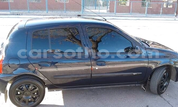 Acheter Occasion Voiture Renault Clio Noir à Maputsoa, Leribe Acheter Occasion Voiture Renault Clio Noir à Maputsoa, Leribe