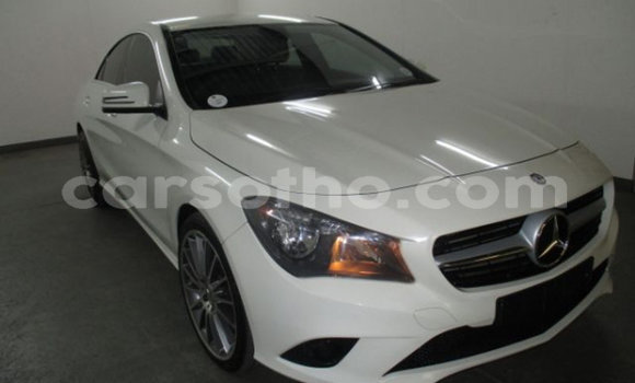 اشتري مستعمل Mercedes-Benz CLK-klasse AMG White سيارة في Maputsoa في Leribe اشتري مستعمل Mercedes-Benz CLK-klasse AMG White سيارة في Maputsoa في Leribe