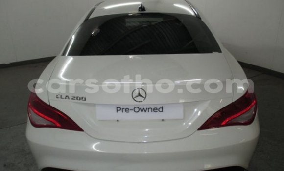 اشتري مستعمل Mercedes-Benz CLK-klasse AMG White سيارة في Maputsoa في Leribe اشتري مستعمل Mercedes-Benz CLK-klasse AMG White سيارة في Maputsoa في Leribe