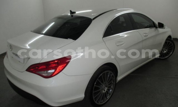 اشتري مستعمل Mercedes-Benz CLK-klasse AMG White سيارة في Maputsoa في Leribe اشتري مستعمل Mercedes-Benz CLK-klasse AMG White سيارة في Maputsoa في Leribe
