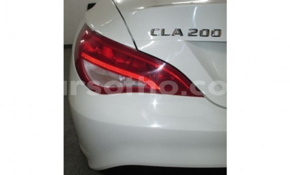 اشتري مستعمل Mercedes-Benz CLK-klasse AMG White سيارة في Maputsoa في Leribe اشتري مستعمل Mercedes-Benz CLK-klasse AMG White سيارة في Maputsoa في Leribe