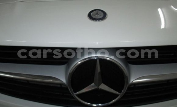 اشتري مستعمل Mercedes-Benz CLK-klasse AMG White سيارة في Maputsoa في Leribe اشتري مستعمل Mercedes-Benz CLK-klasse AMG White سيارة في Maputsoa في Leribe