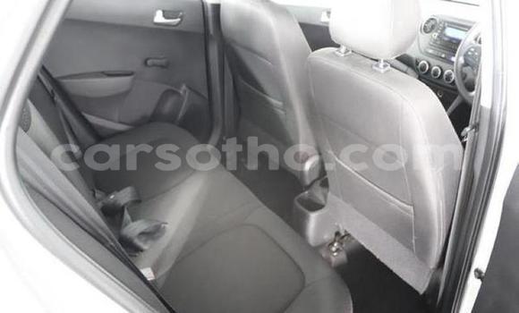 Acheter Occasion Voiture Hyundai i10 Gris à Maputsoe, Leribe Acheter Occasion Voiture Hyundai i10 Gris à Maputsoe, Leribe