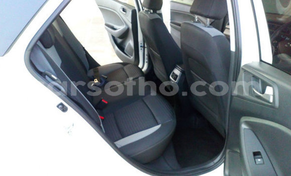 اشتري مستعمل Hyundai i20 White سيارة في Hlotse في Leribe اشتري مستعمل Hyundai i20 White سيارة في Hlotse في Leribe