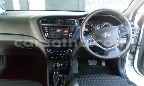 اشتري مستعمل Hyundai i20 White سيارة في Hlotse في Leribe اشتري مستعمل Hyundai i20 White سيارة في Hlotse في Leribe