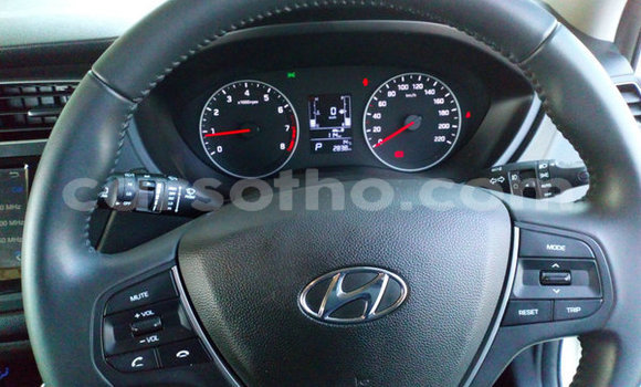 اشتري مستعمل Hyundai i20 White سيارة في Hlotse في Leribe اشتري مستعمل Hyundai i20 White سيارة في Hlotse في Leribe