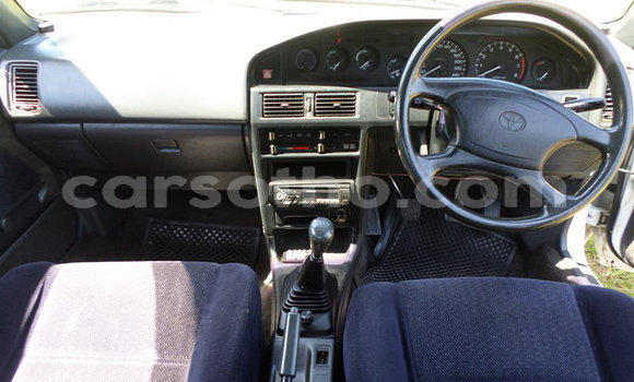 اشتري مستعمل Toyota Corolla White سيارة في Maseru في Maseru اشتري مستعمل Toyota Corolla White سيارة في Maseru في Maseru