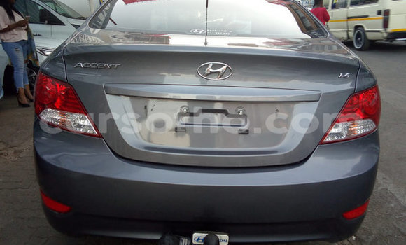 Acheter Occasion Voiture Hyundai Accent Gris à Maputsoa, Leribe Acheter Occasion Voiture Hyundai Accent Gris à Maputsoa, Leribe