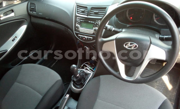 Acheter Occasion Voiture Hyundai Accent Gris à Maputsoa, Leribe Acheter Occasion Voiture Hyundai Accent Gris à Maputsoa, Leribe