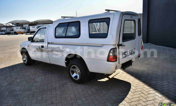 اشتري مستعمل Isuzu KB White سيارة في Hlotse في Leribe اشتري مستعمل Isuzu KB White سيارة في Hlotse في Leribe