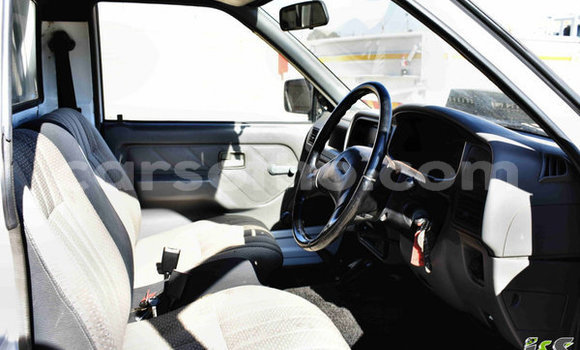 اشتري مستعمل Isuzu KB White سيارة في Hlotse في Leribe اشتري مستعمل Isuzu KB White سيارة في Hlotse في Leribe