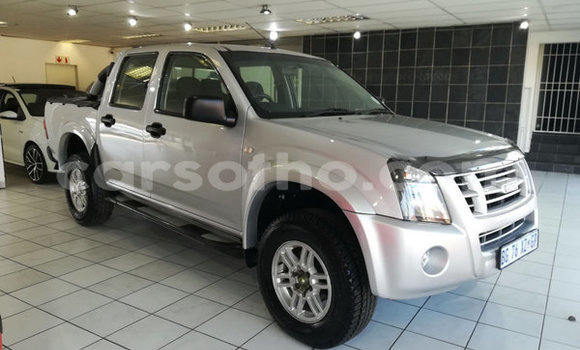 اشتري مستعمل Isuzu KB Silver سيارة في Maputsoa في Leribe اشتري مستعمل Isuzu KB Silver سيارة في Maputsoa في Leribe