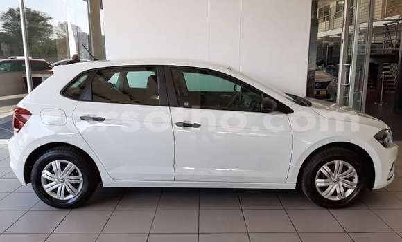 Sayi Na hannu Volkswagen Polo White Mota in Maseru a Maseru Sayi Na hannu Volkswagen Polo White Mota in Maseru a Maseru