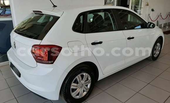 Sayi Na hannu Volkswagen Polo White Mota in Maseru a Maseru Sayi Na hannu Volkswagen Polo White Mota in Maseru a Maseru