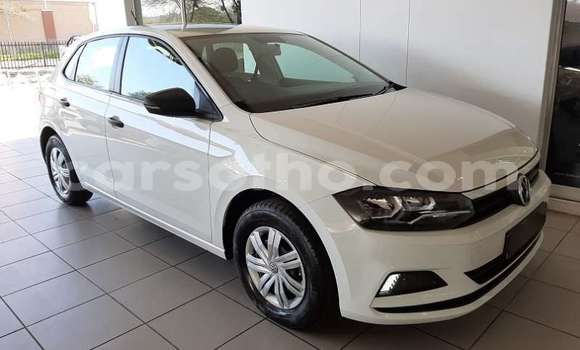 Sayi Na hannu Volkswagen Polo White Mota in Maseru a Maseru Sayi Na hannu Volkswagen Polo White Mota in Maseru a Maseru
