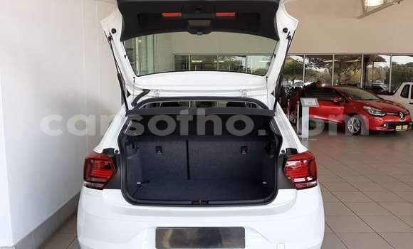 Sayi Na hannu Volkswagen Polo White Mota in Maseru a Maseru Sayi Na hannu Volkswagen Polo White Mota in Maseru a Maseru
