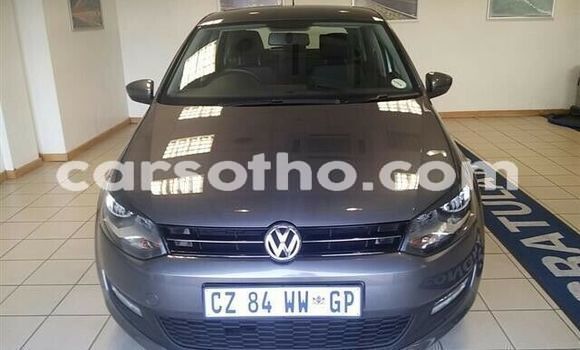 Sayi Na hannu Volkswagen Polo Silver Mota in Maseru a Maseru Sayi Na hannu Volkswagen Polo Silver Mota in Maseru a Maseru