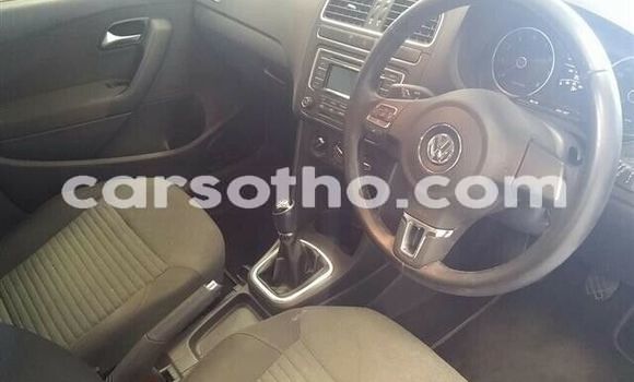 Sayi Na hannu Volkswagen Polo Silver Mota in Maseru a Maseru Sayi Na hannu Volkswagen Polo Silver Mota in Maseru a Maseru