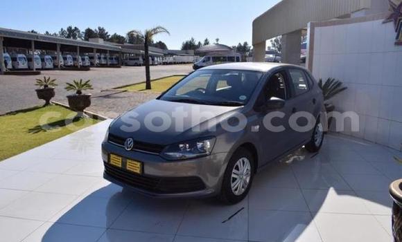 Acheter Occasion Voiture Volkswagen Polo Gris à Butha–Buthe, Thaba-Tseka Acheter Occasion Voiture Volkswagen Polo Gris à Butha–Buthe, Thaba-Tseka
