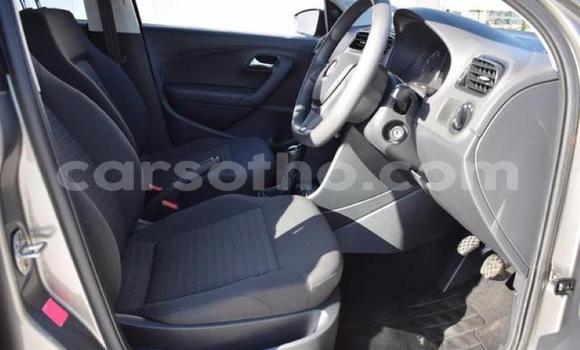 Acheter Occasion Voiture Volkswagen Polo Gris à Butha–Buthe, Thaba-Tseka Acheter Occasion Voiture Volkswagen Polo Gris à Butha–Buthe, Thaba-Tseka